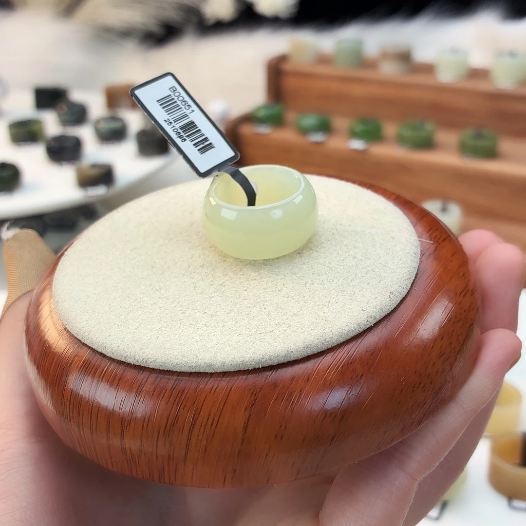 和田玉未镶嵌戒指冰黄墩墩17.21mmj40