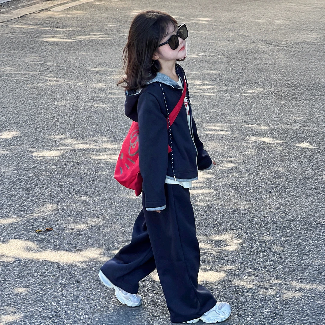 小女孩运动套装秋季2025新款洋气儿童早秋韩系穿搭女童卫衣两件套
