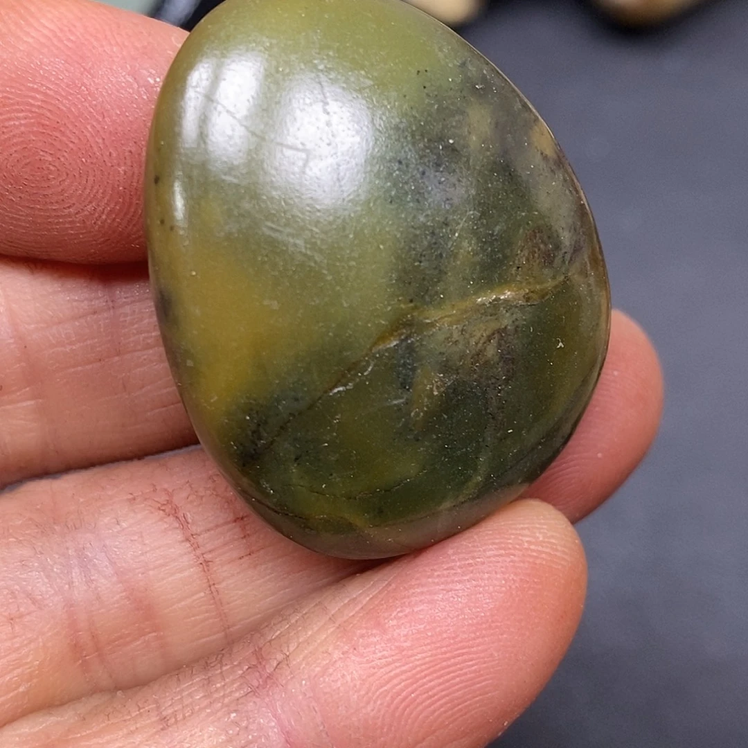 和田玉未镶嵌珠宝奇石