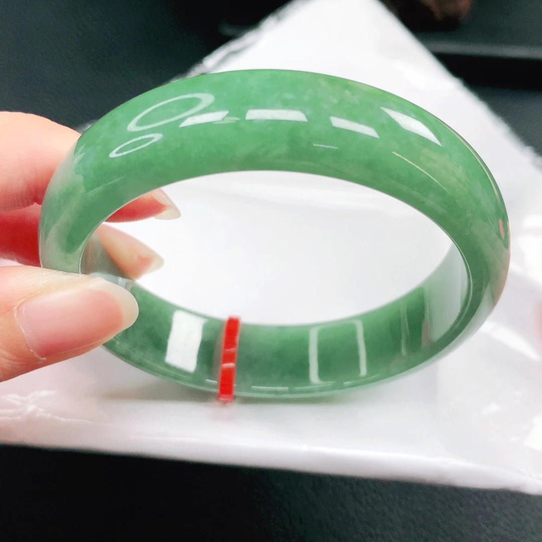 翡翠未镶嵌手镯56圈