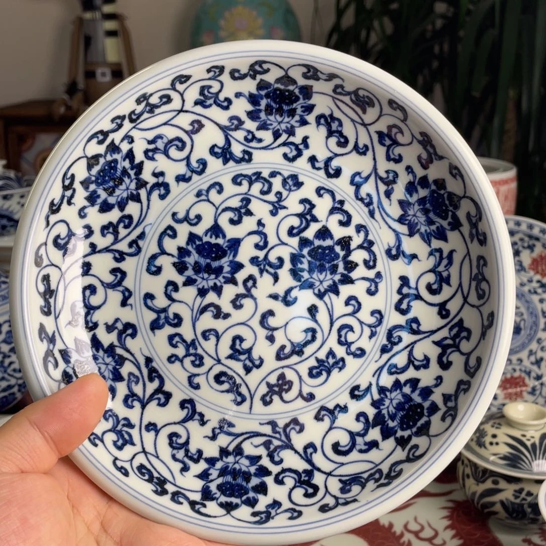 青花缠枝莲壶承系列