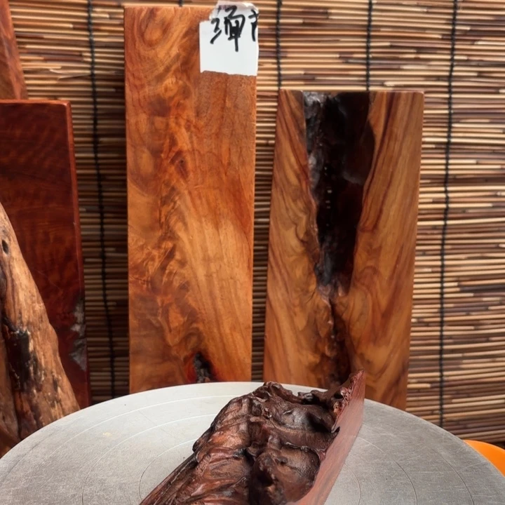 看***品大叶紫檀（黑酸枝木类）