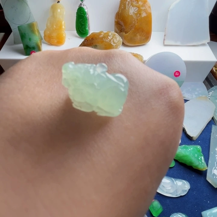 翡翠未镶嵌颈饰天然翡翠