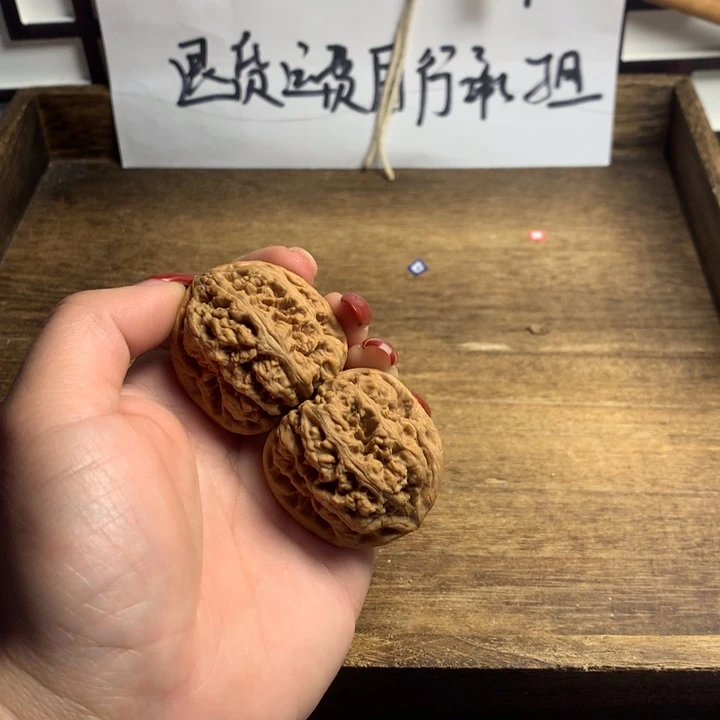 文玩核桃吊坠旻*粗筋