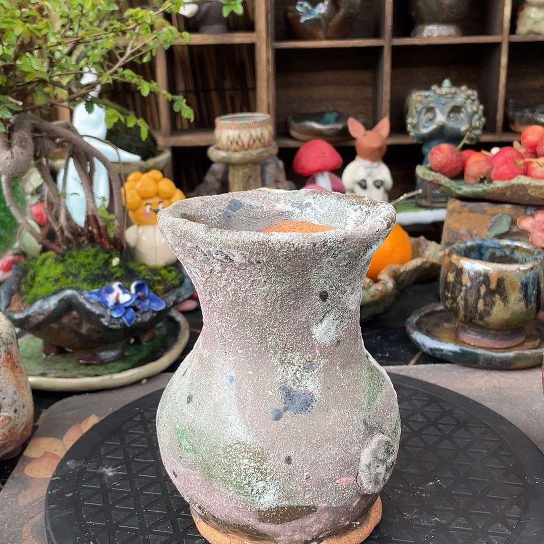 无孔手工粗陶高温花盆