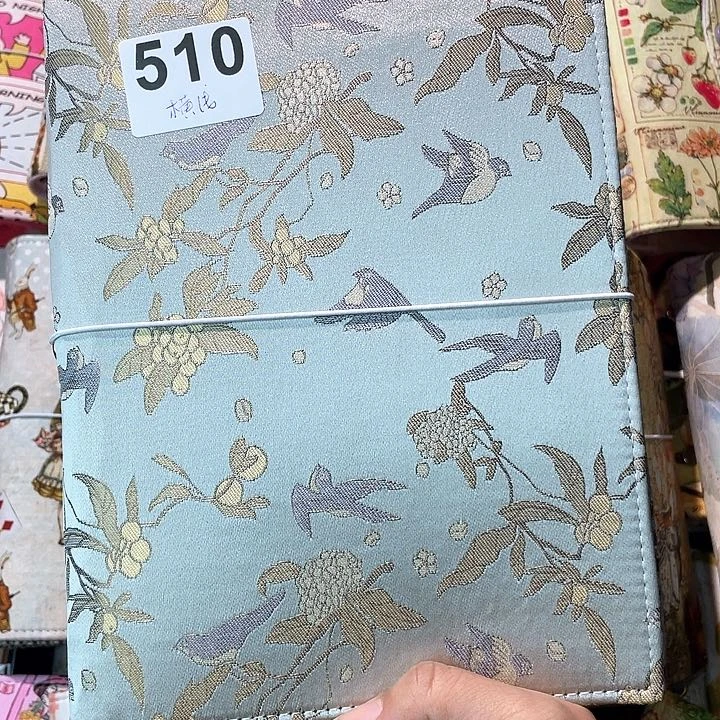 织绣꒰****꒱A5 活页加横线本510。