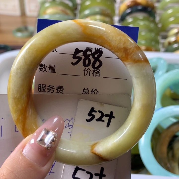 蛇纹石玉手镯未镶嵌588