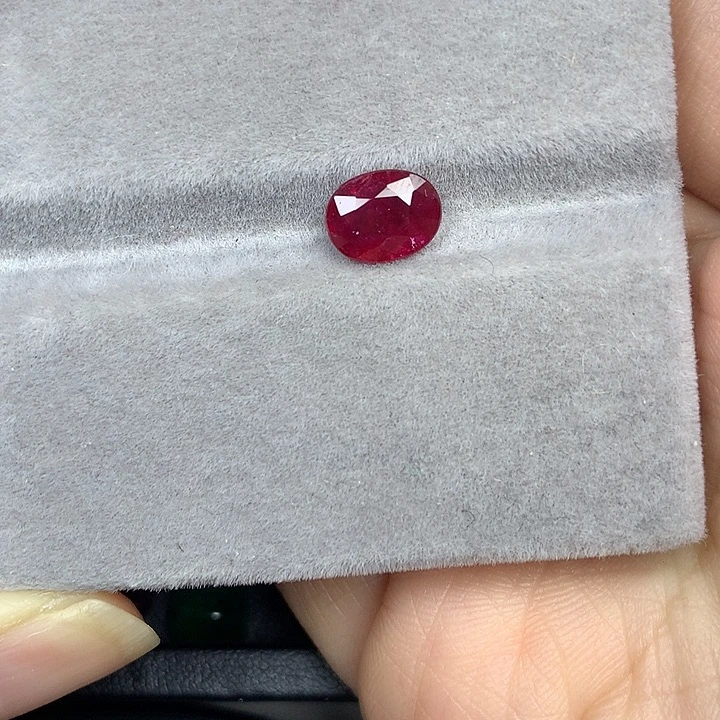 红宝石裸石1.77ct鸽血红红宝石