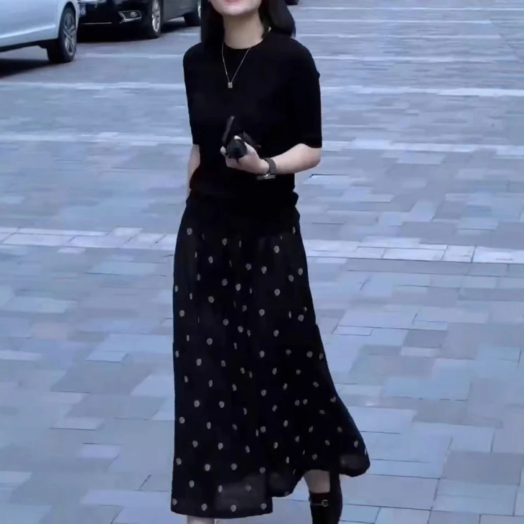 中年女装2025夏季新法式简约圆领短袖T恤高腰波点半身裙两件套装