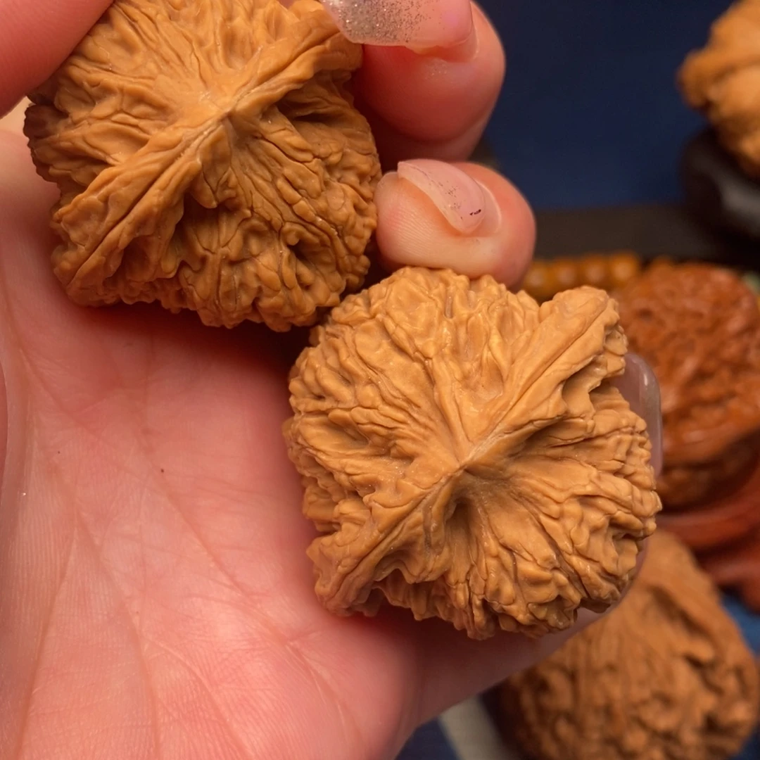 *****文玩核桃吊坠南疆