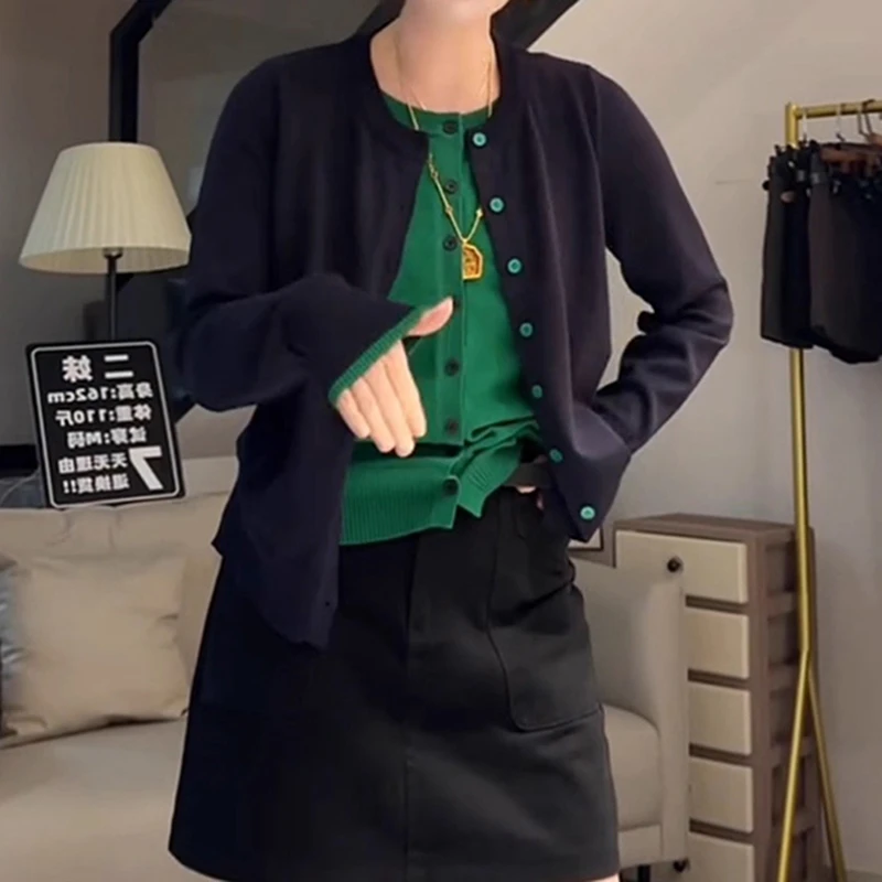 韩系别致拼接撞色针织开衫女早秋新款时尚洋气藏肉遮肚单排扣上衣