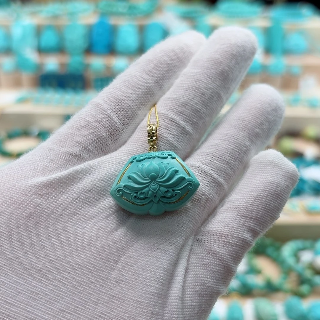 绿松石18K金镶嵌珠宝奇石