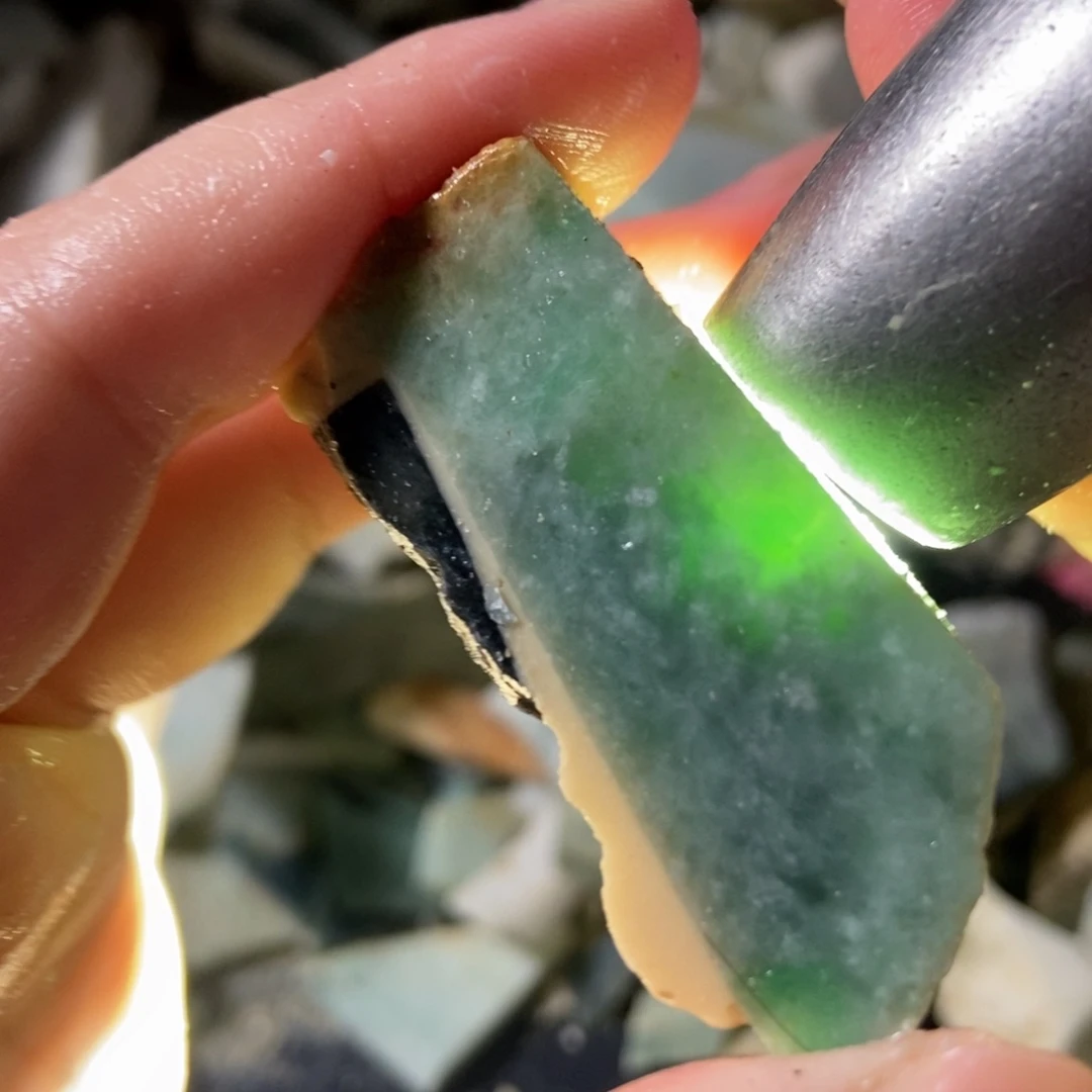 翡翠未镶嵌颈饰天然翡翠