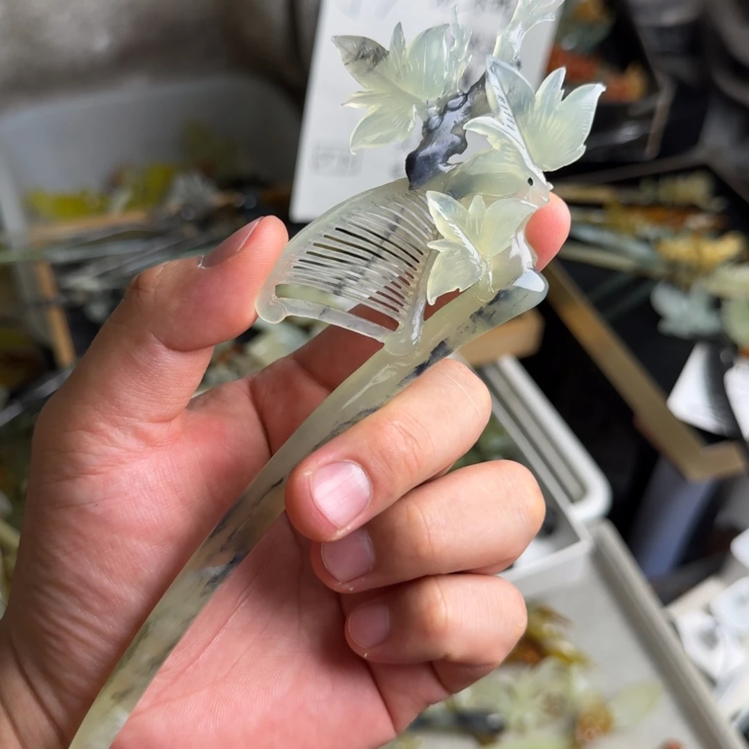 蛇纹石玉未镶嵌发饰