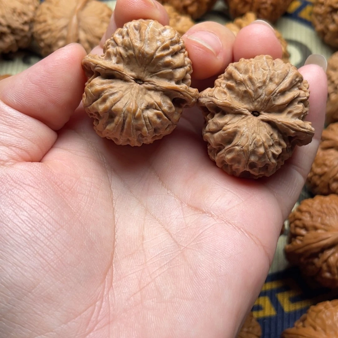 文玩核桃吊坠金锭36.7