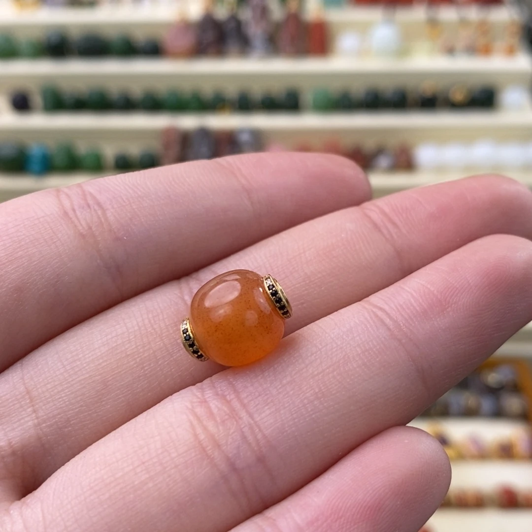 玛瑙/玉髓18K金镶嵌颈饰