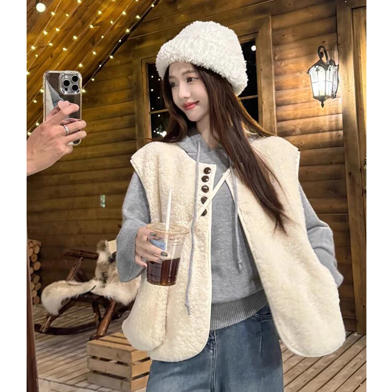 皮毛一体仿羊羔毛马甲女小个子毛绒保暖叠穿外穿坎肩短款背心马甲