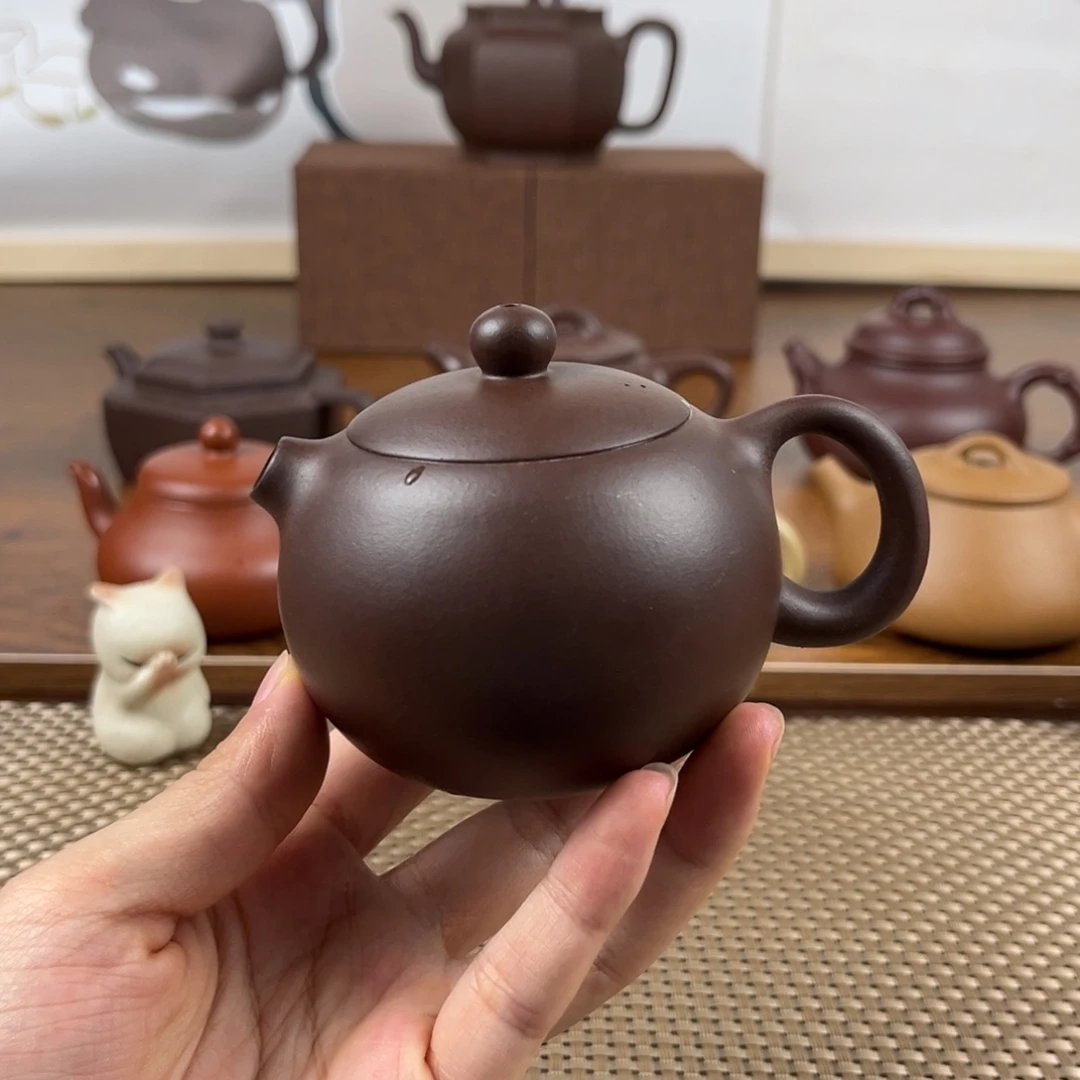 茶壶紫砂吕**爽手工制作