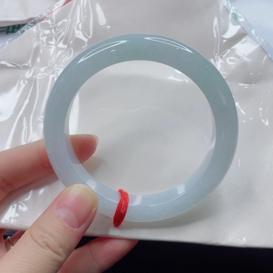 未镶嵌手镯翡翠手镯