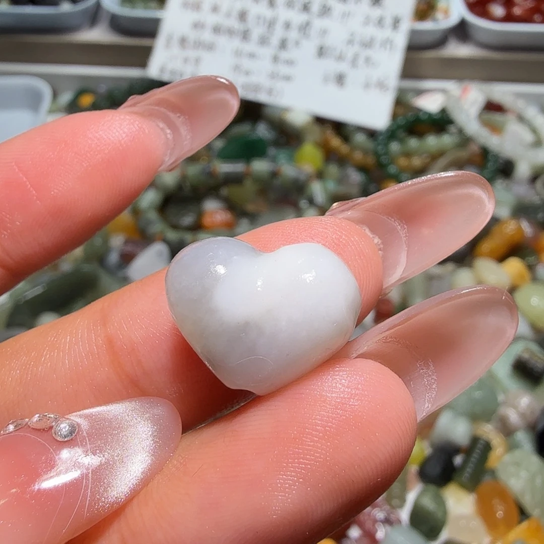 和田玉未镶嵌珠宝奇石