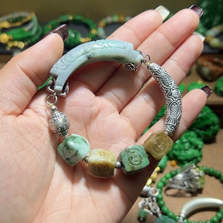 翡翠手串银S925镶嵌翡翠手串