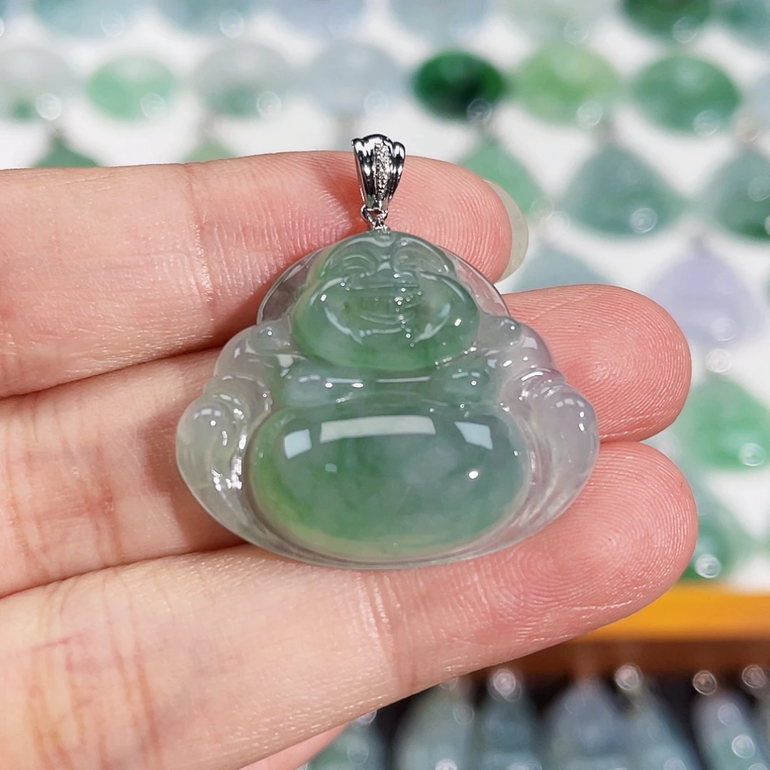 颈饰18K金镶嵌翡翠吊坠