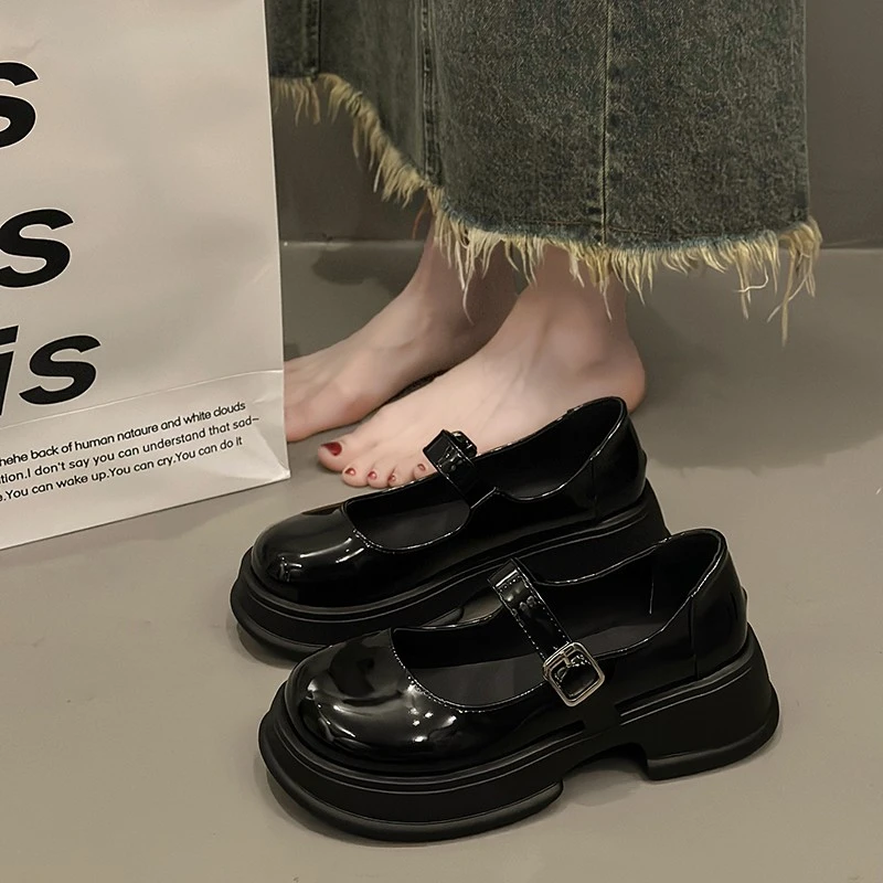 玛丽珍鞋2025年新款粗跟一字扣圆头日系复古百搭配jk裙子小皮鞋女