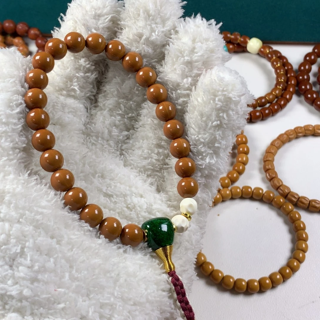 吊坠猴头核桃。。。。。。。。。。。。