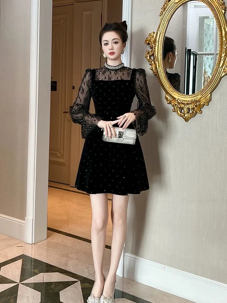 【苏苏精选】6009  黑色连衣裙女蕾丝拼接喇叭袖