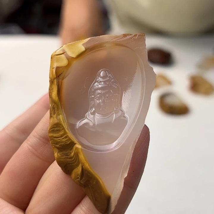 未镶嵌颈饰玛瑙/玉髓
