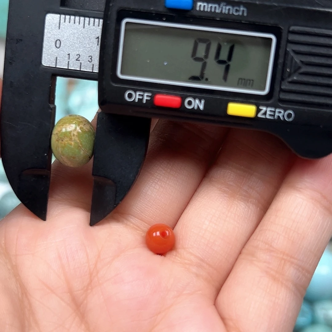 未镶嵌南红玛瑙珠宝奇石