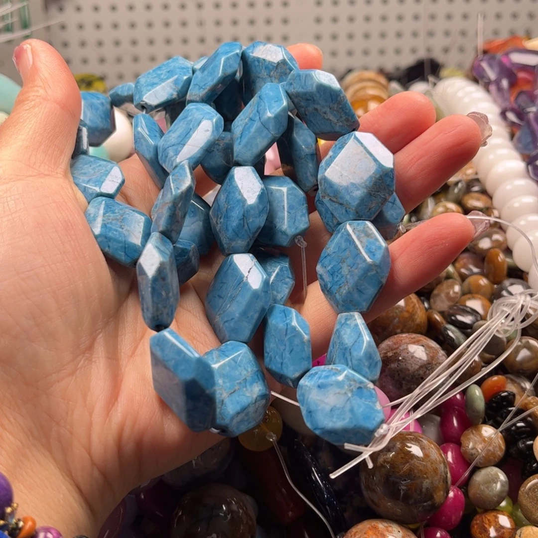 石英质玉珠宝奇石未镶嵌云*躲图