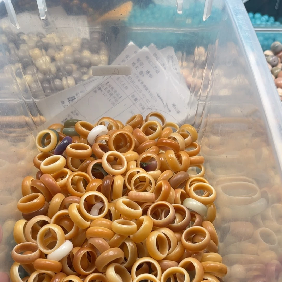 【闪购商品】白玉菩提吊坠z12-15/10+5颗微瑕跑环