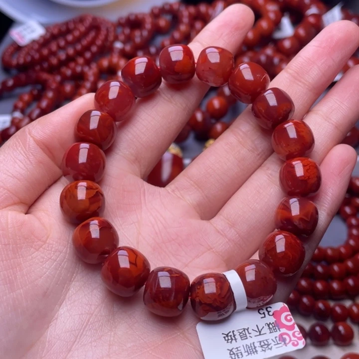小***海南红玛瑙未镶嵌其他12mm精品瓦西牛血红火焰老型手串
