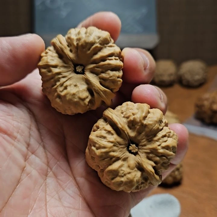 文玩核桃把件Z*?4-05 39文玩核桃蛤蟆头