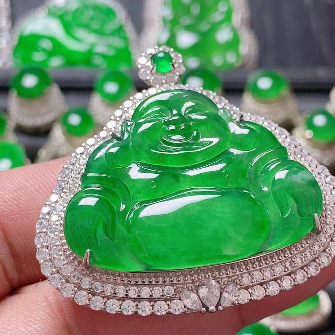 翡翠未镶嵌颈饰