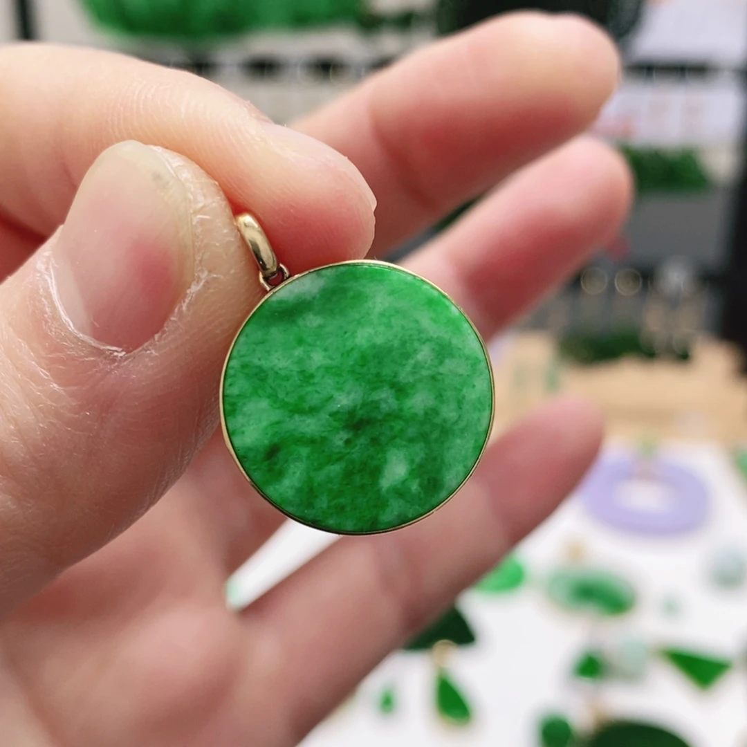 翡翠18K金镶嵌耳饰挂件