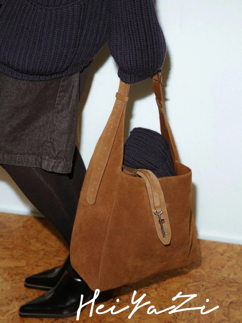 “the pleasure molecule”新品钥匙hobo松弛老钱风大容量斜挎包