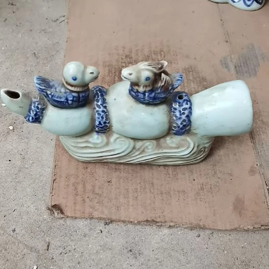 瓷片玩玩具枪毙吧热热的