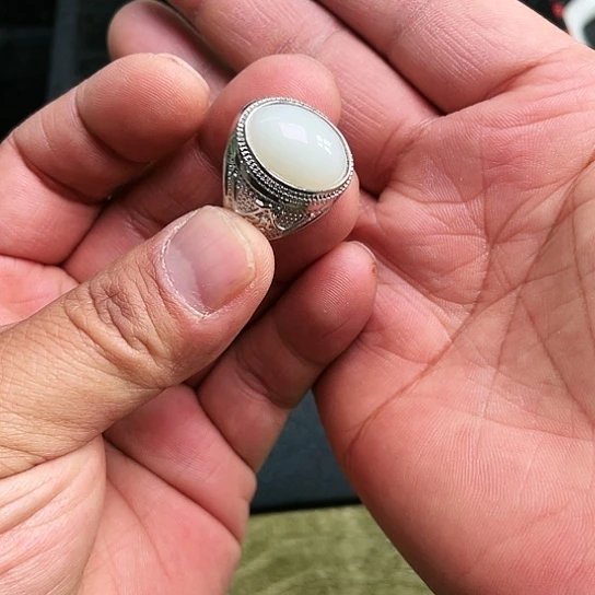 和田玉戒指未镶嵌