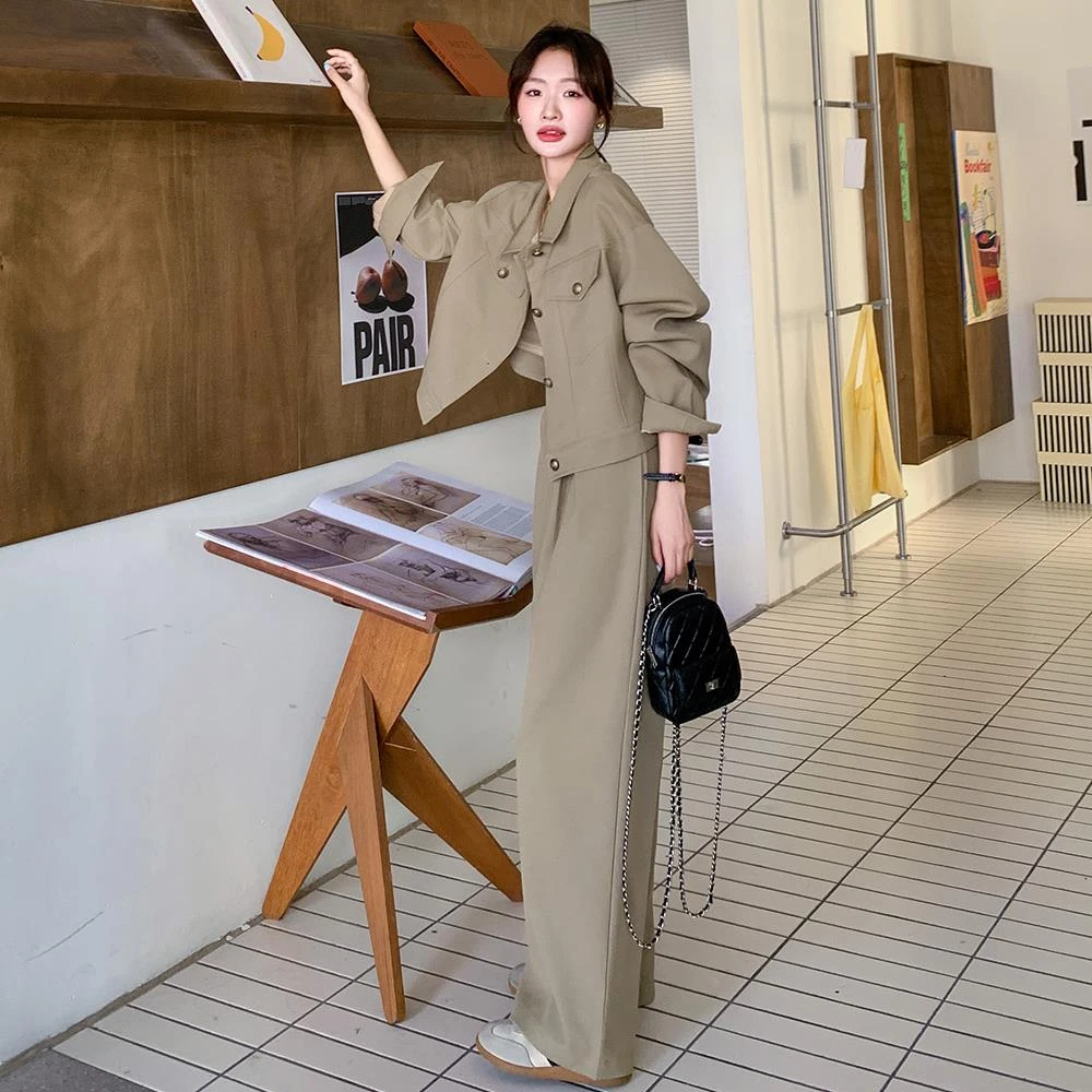 卡其色工装套装女春秋洋气时髦炸街韩系宽松休闲阔腿裤时尚两件套