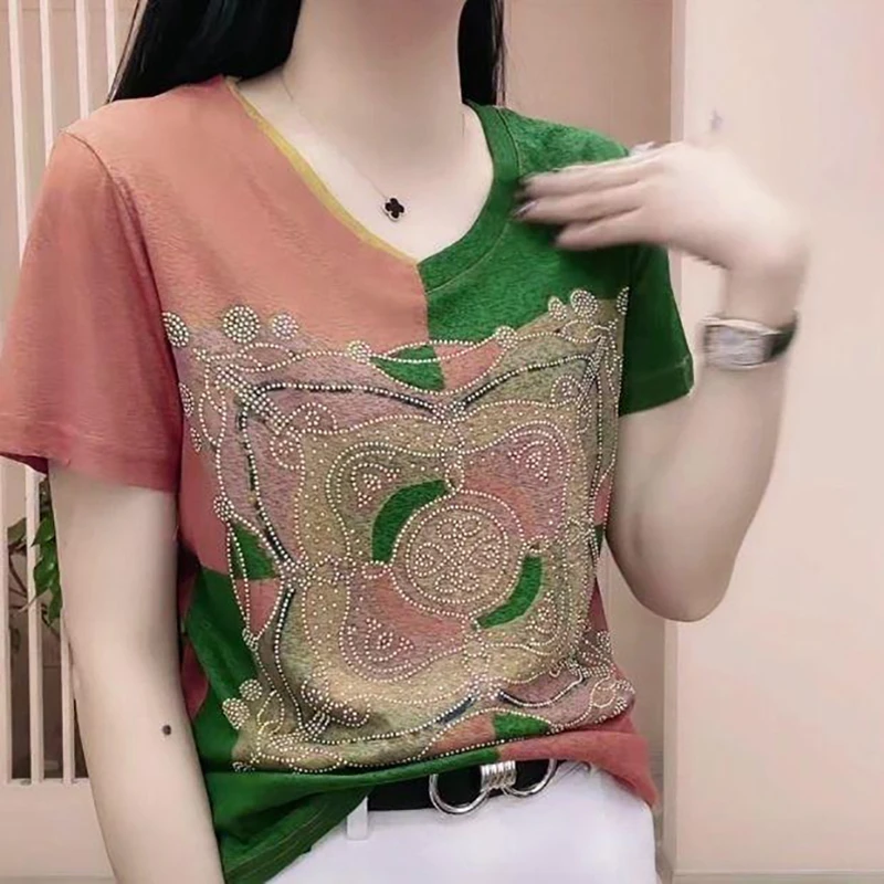 夏季新款2025女装欧洲站重工薄款t恤短袖女印花超弹v领时尚上衣