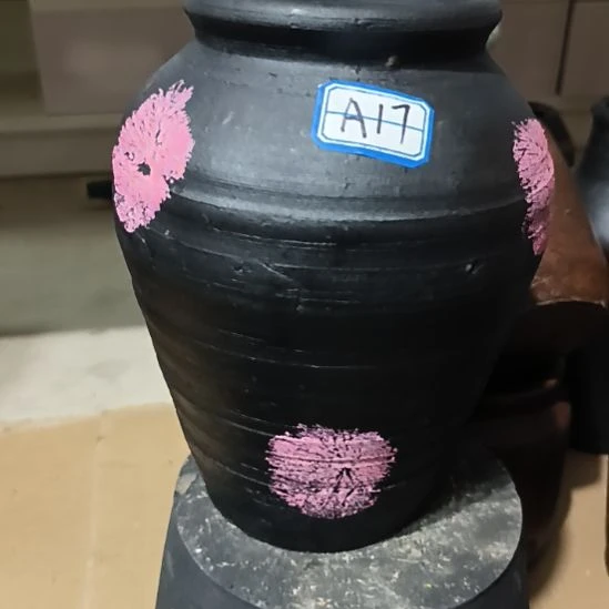 A17口径11高度22底部有孔