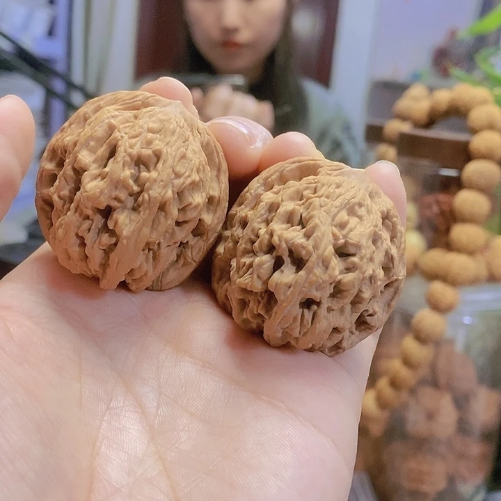 【闪购商品】文玩核桃把件39全家福虎头