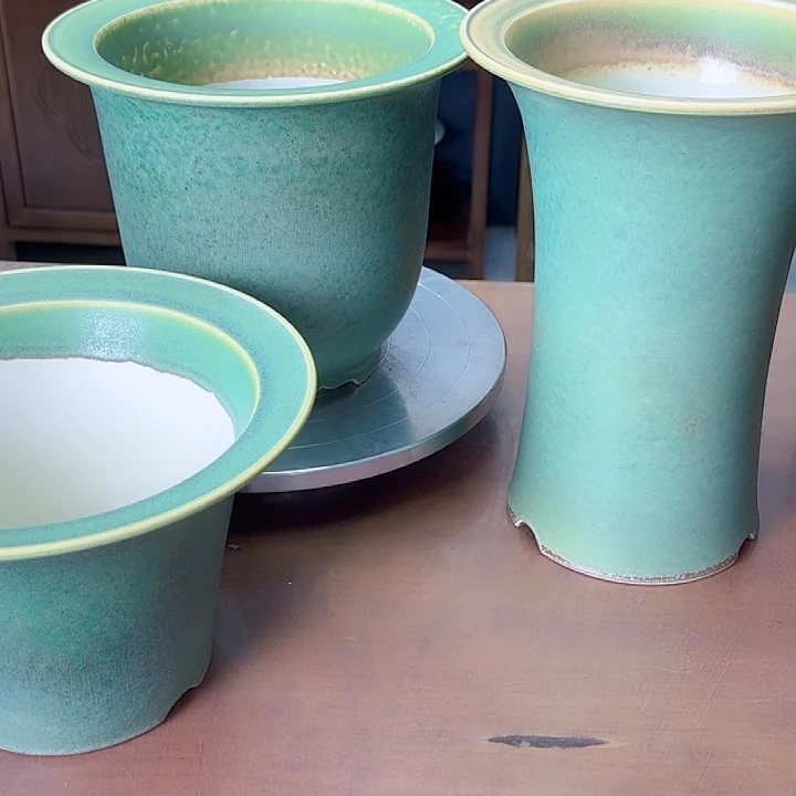 C***D绿釉金钟斗笠束腰微瑕