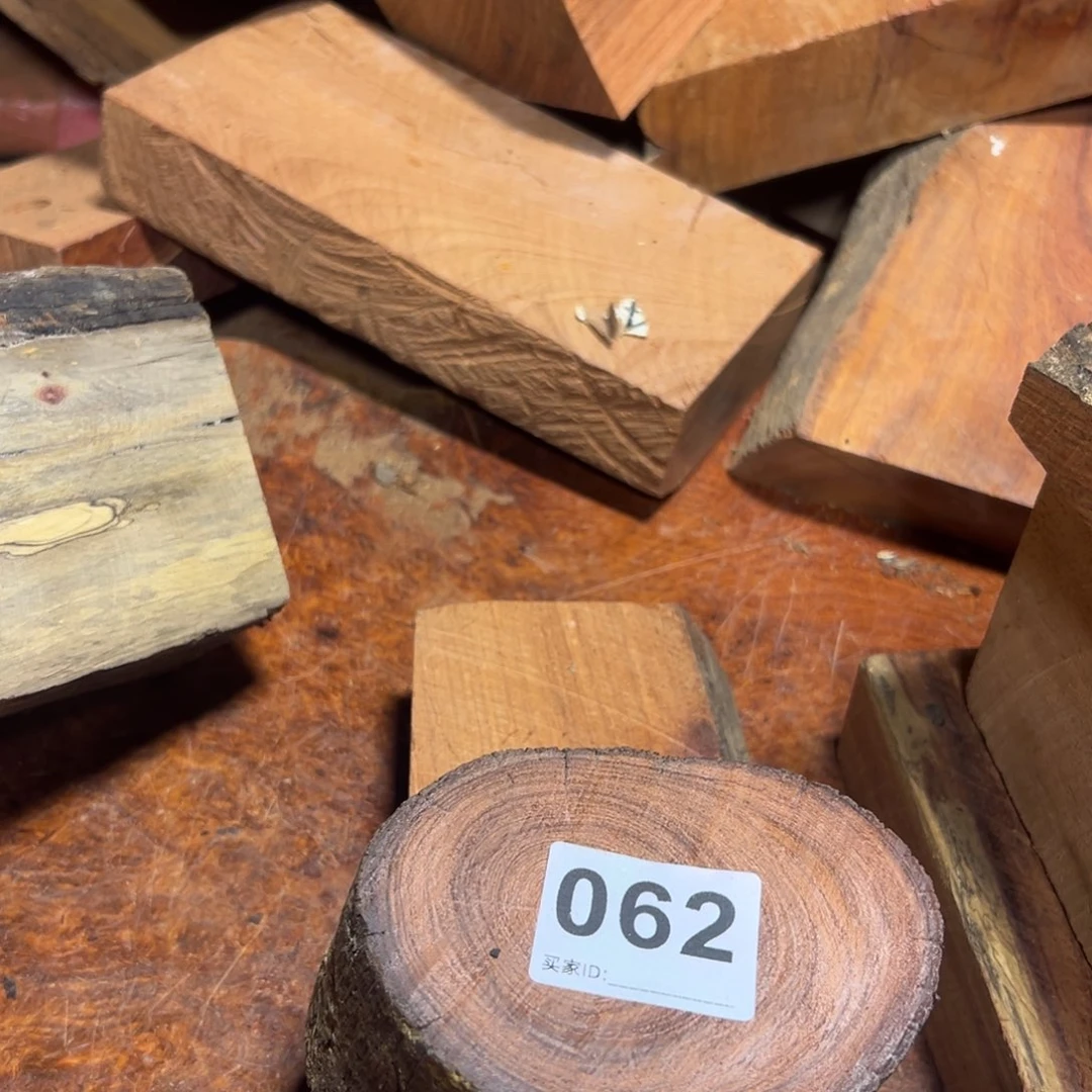 大果紫檀（缅甸花梨）?*肴