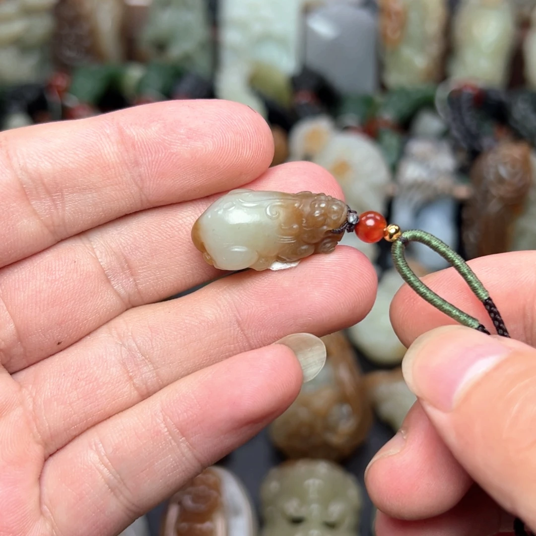 和田玉未镶嵌挂件