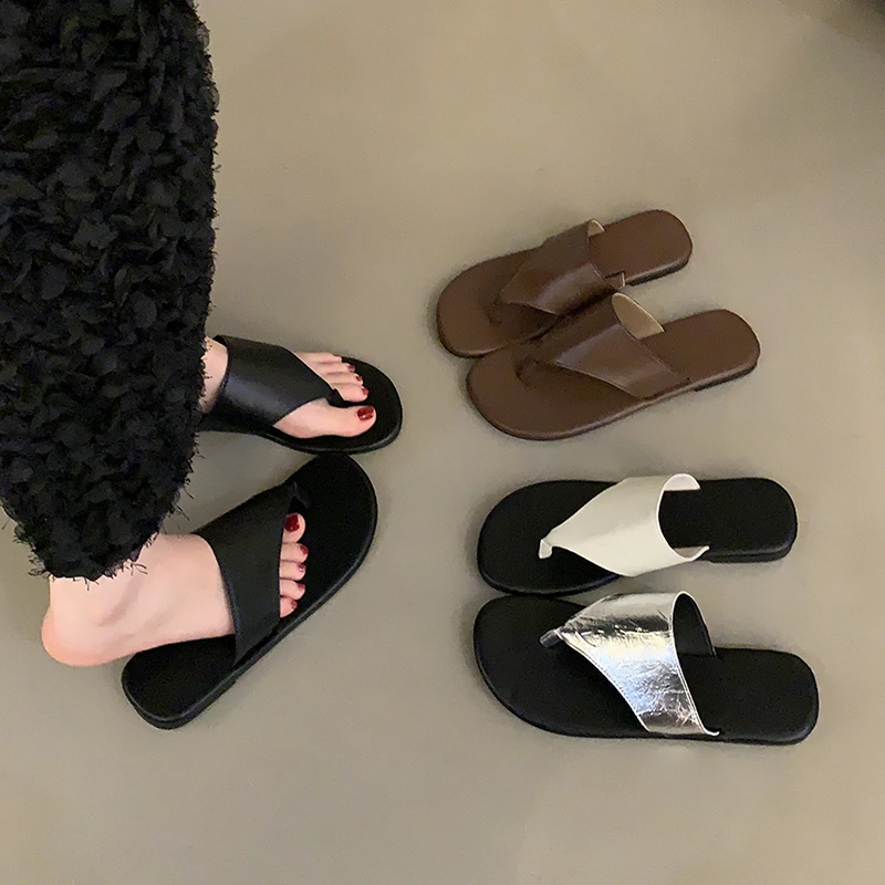 小众平底夹脚拖鞋女鞋子外穿2025新款夏季时尚罗马鞋凉拖鞋沙滩鞋