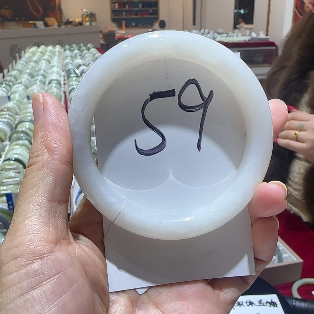 和田玉未镶嵌手镯613