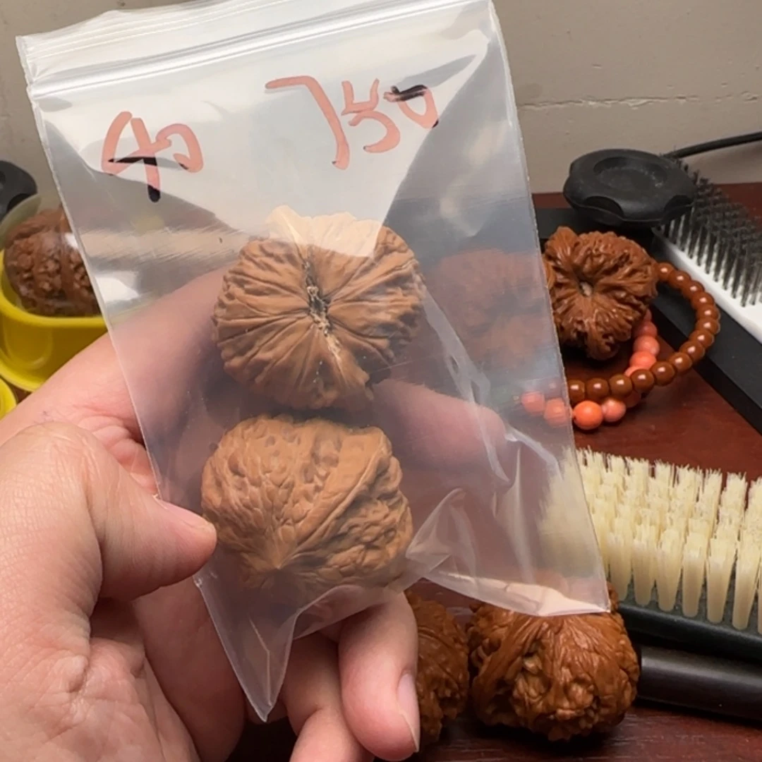 文玩核桃把件铁锤